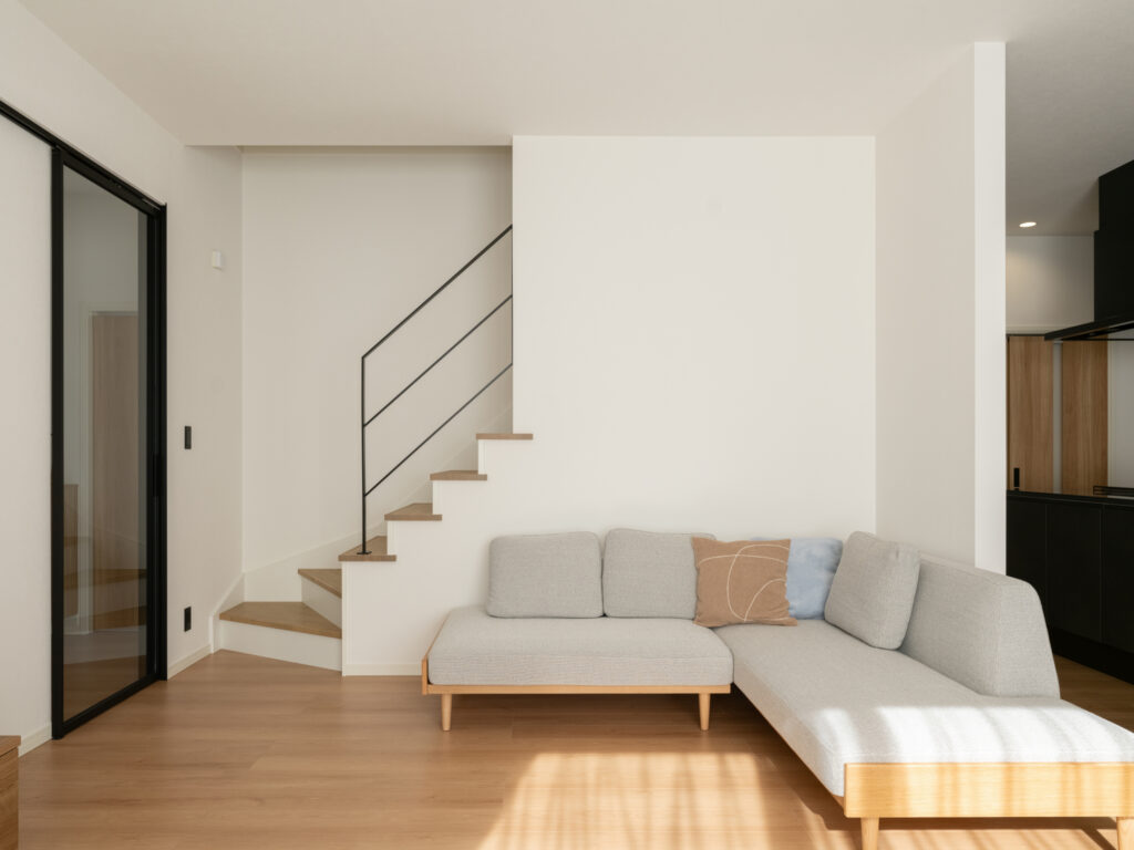 陽光が入る暖かいLDKこだわりの詰まった家